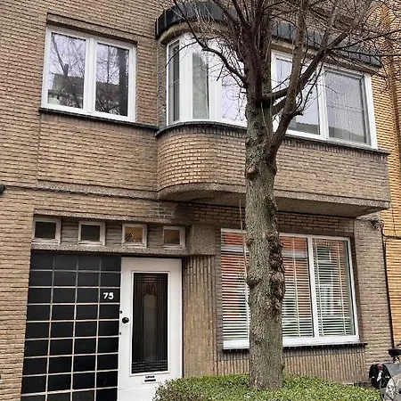 Charmante Art Deco Rijwoning Ostenda